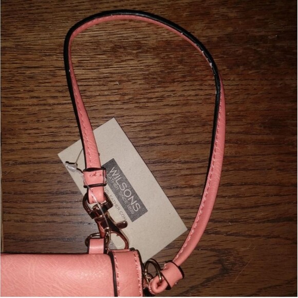 NWT! Wilson's Real Leather "Black Rivet' Wristlet - Picture 6 of 6